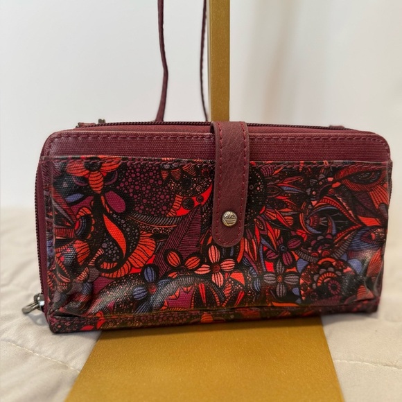Sakroots crossbody wallet and phone carrier. - Picture 1 of 12